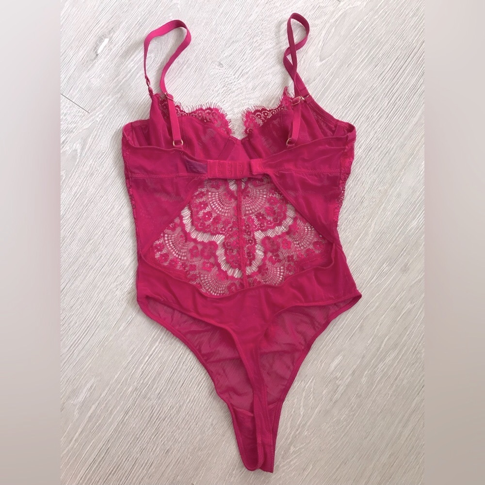 Aritzia Ten by Babaton Encore Bodysuit - Picture 11 of 15